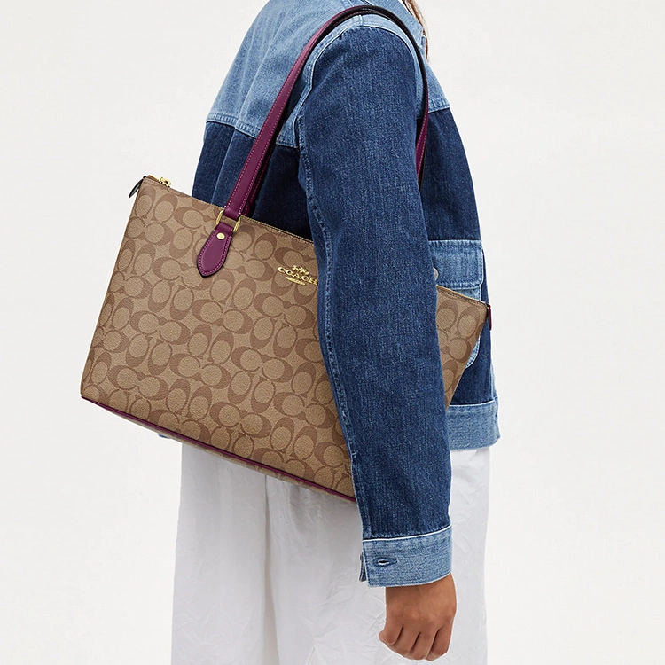 COACH Gallery 37 Tote