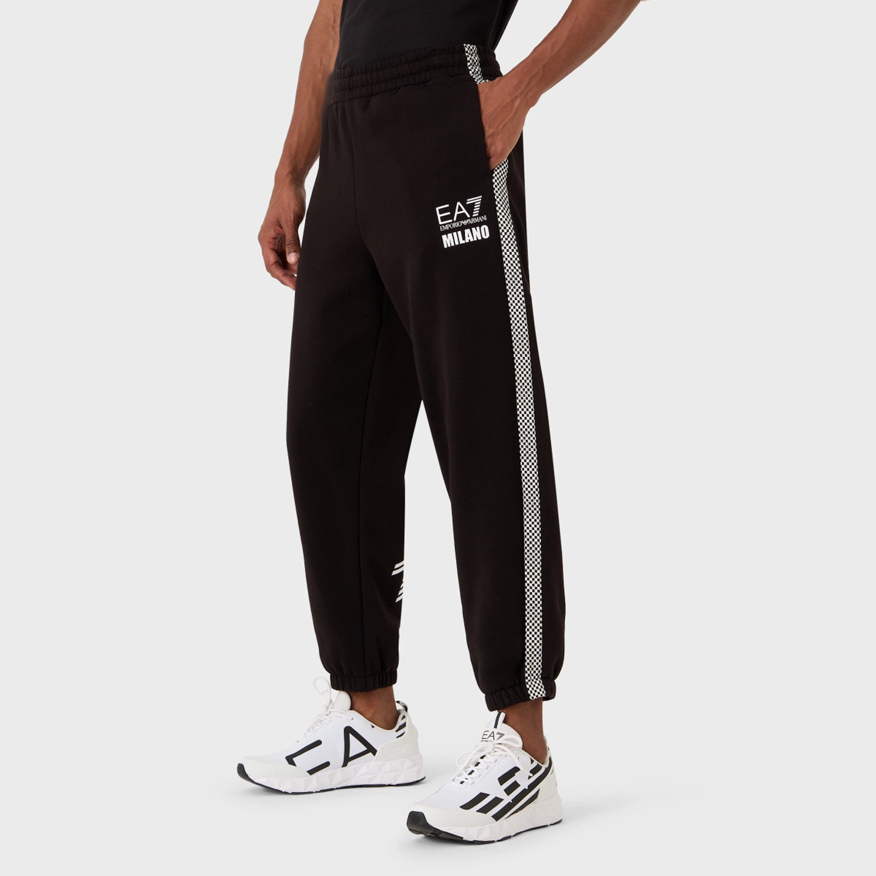 EMPORIO ARMANI EA7 FW23 Logo