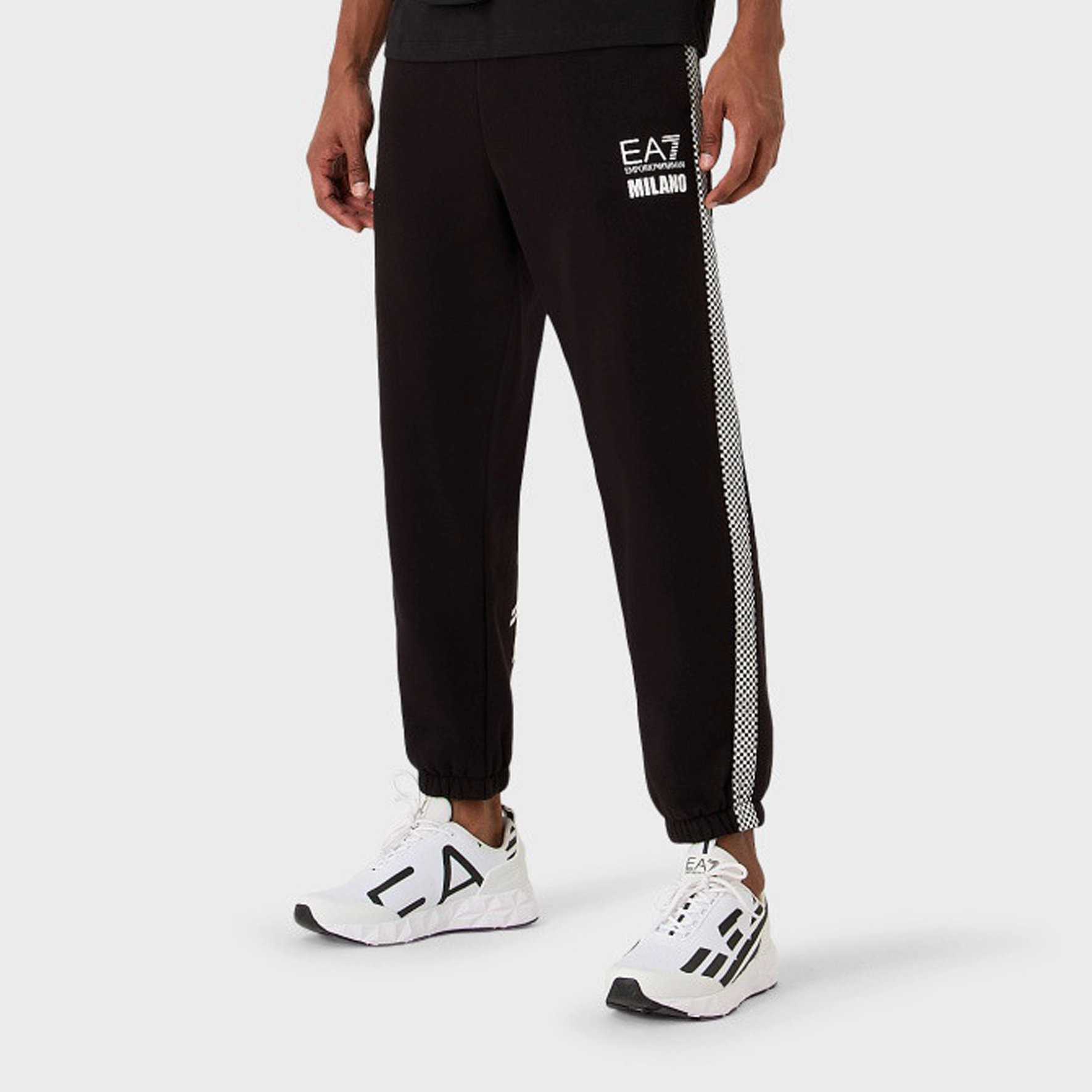 EMPORIO ARMANI EA7 FW23 Logo