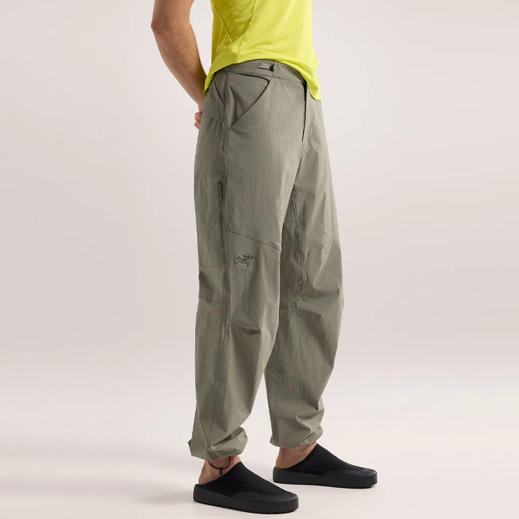 Arcteryx Clarkia logo