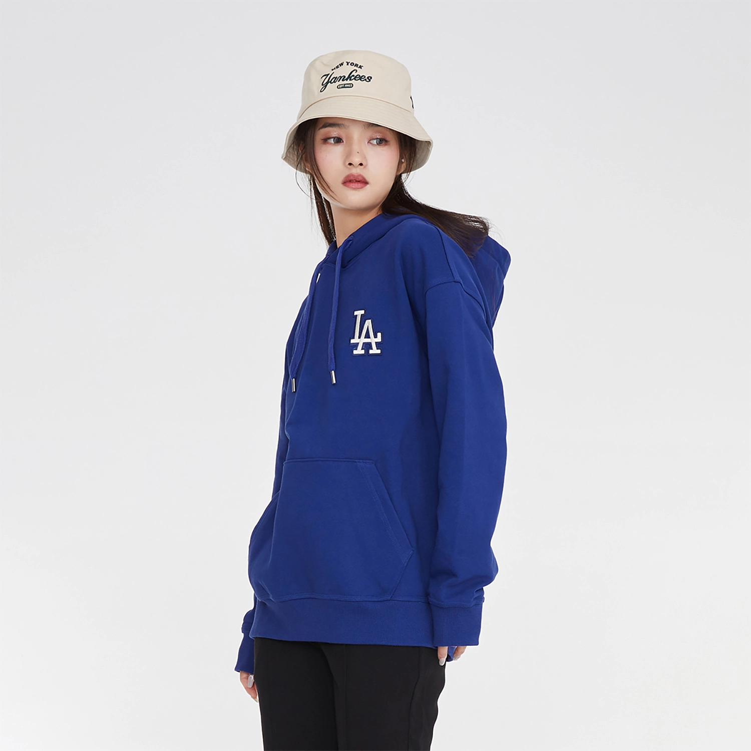 MLB 23FW Logo