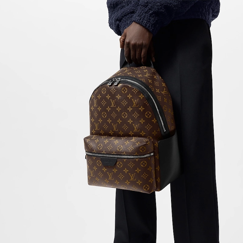 LOUIS VUITTON Discovery