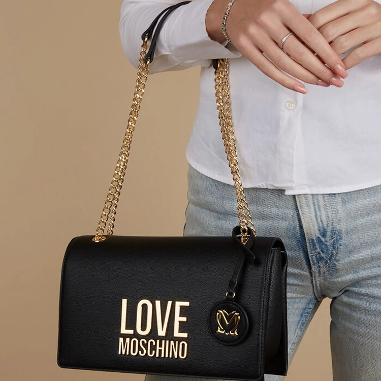 LOVE MOSCHINO