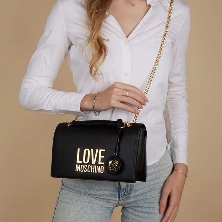 LOVE MOSCHINO