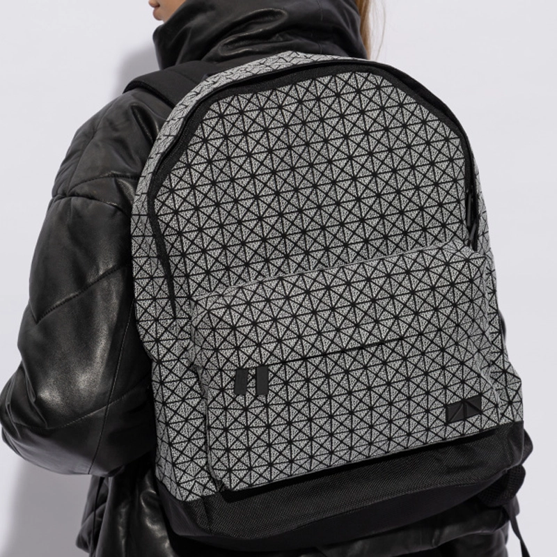 ISSEY MIYAKE Kuro
