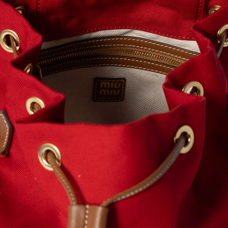 MIU MIU
