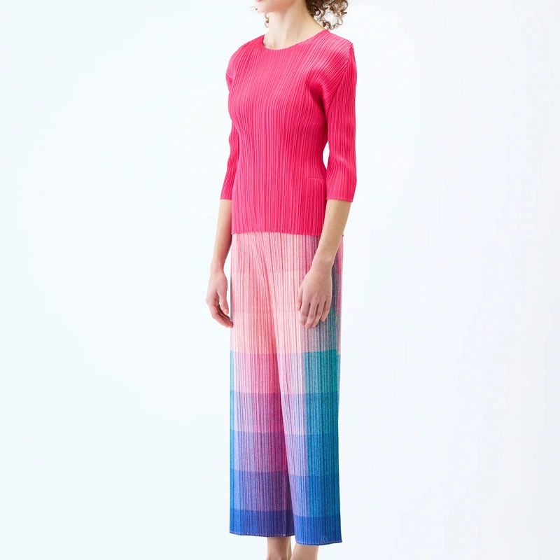 ISSEY MIYAKE