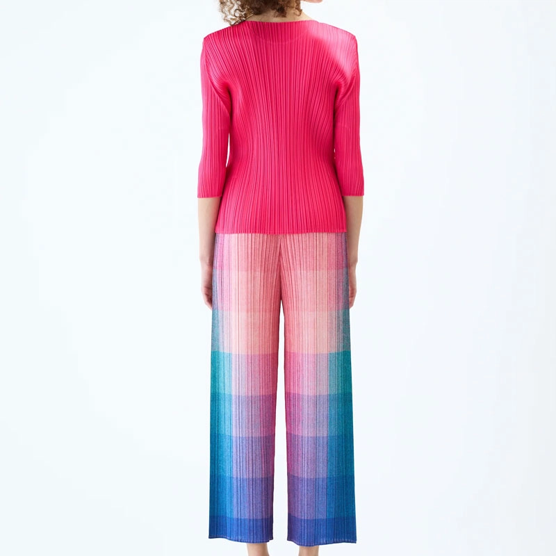 ISSEY MIYAKE