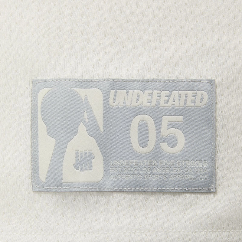 UNDEFEATED SS25 T