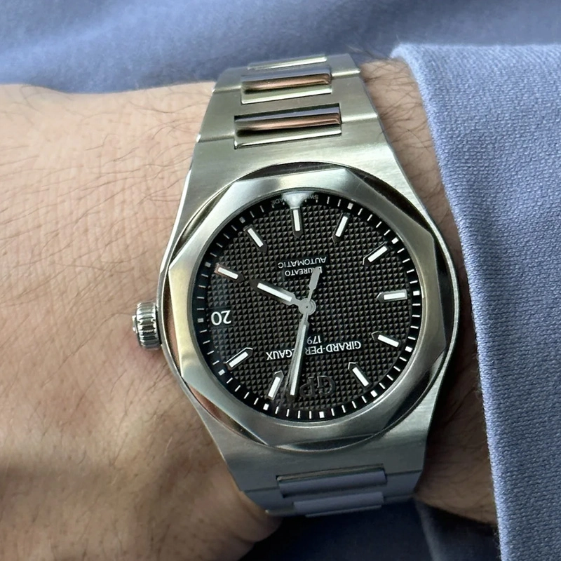 GPGIRARD-PERREGAUX 100 42mm 81010-11-634-11A