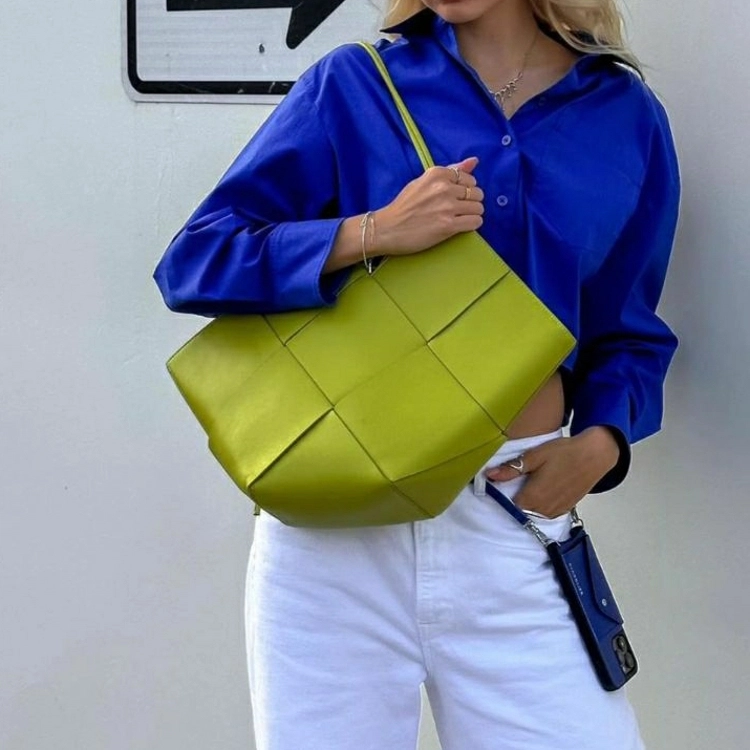 BOB ORE BLUE COLLECTION Tote