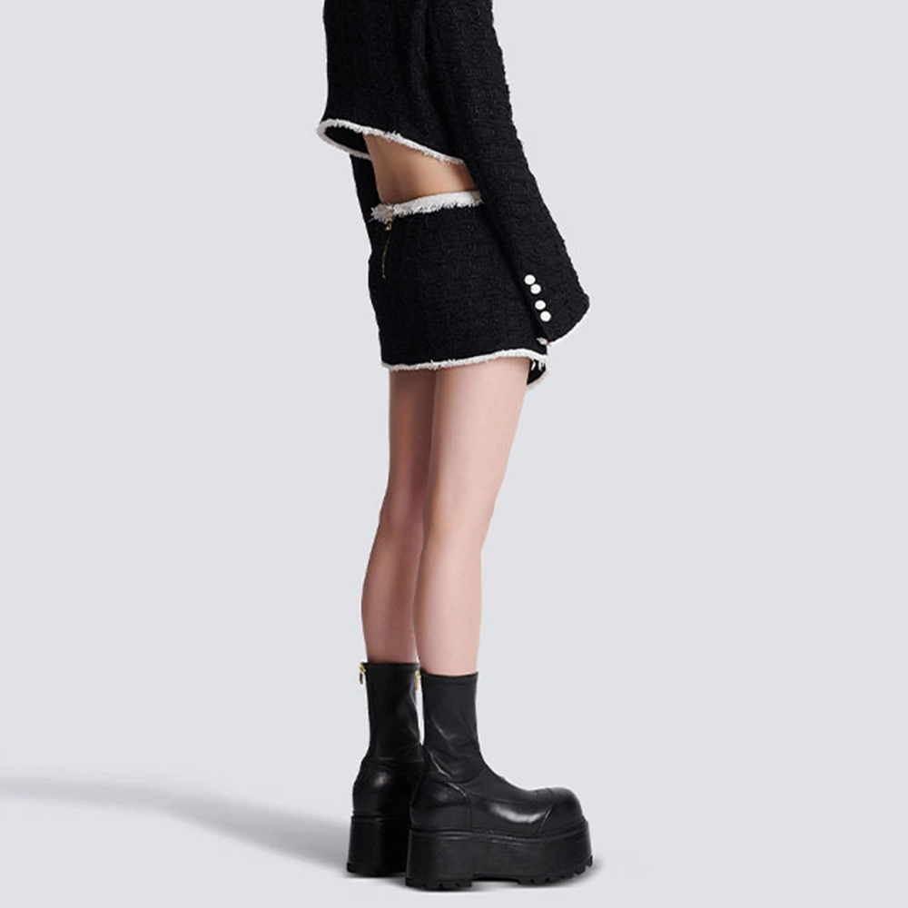 BALMAIN FW22 V