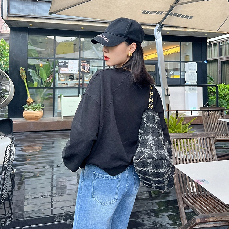 美洋 休闲字母圆领长袖卫衣 女款 黑色
