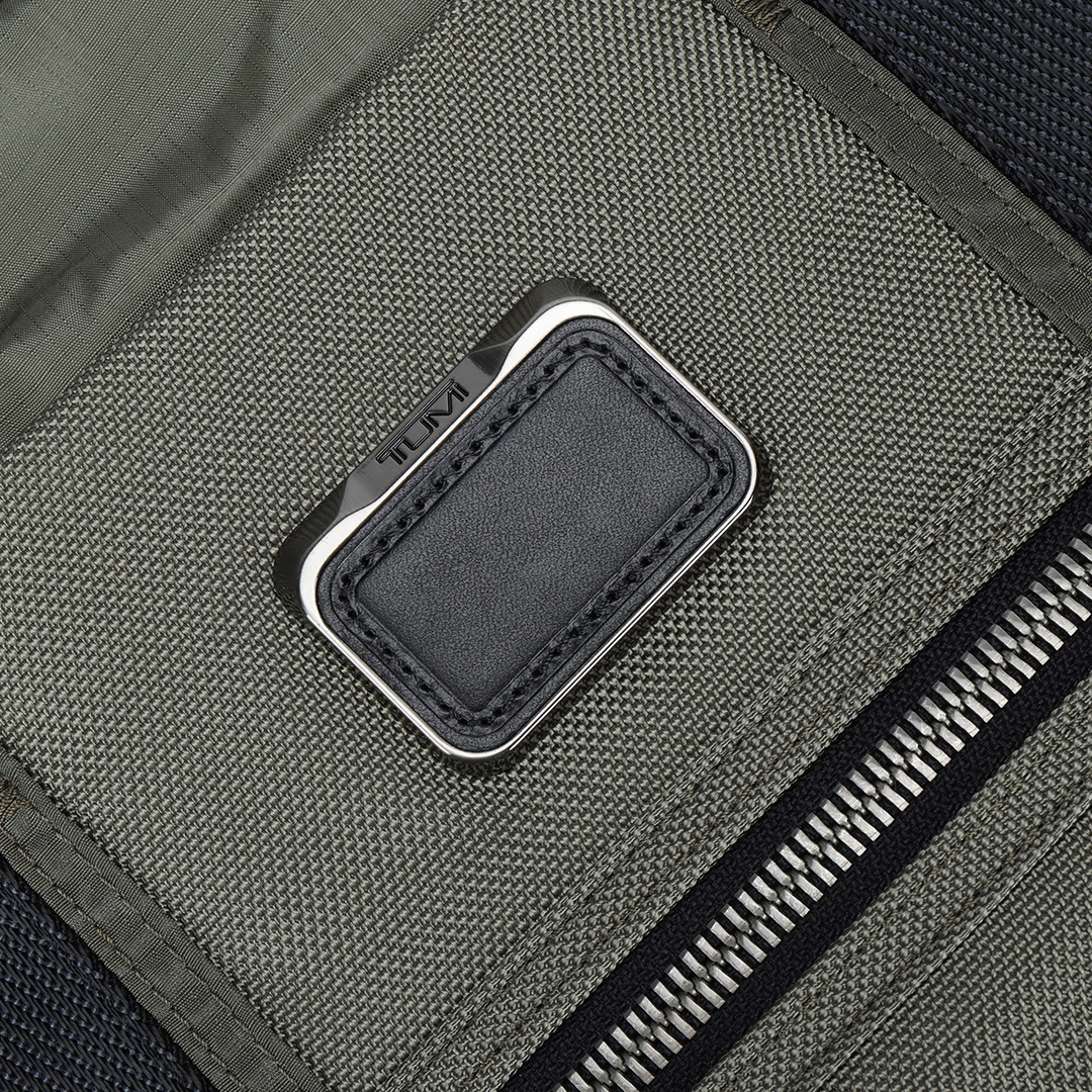 TUMI Alpha Bravo 22