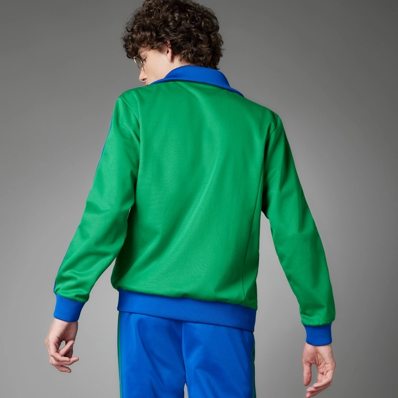 adidas originals FW22 Logo