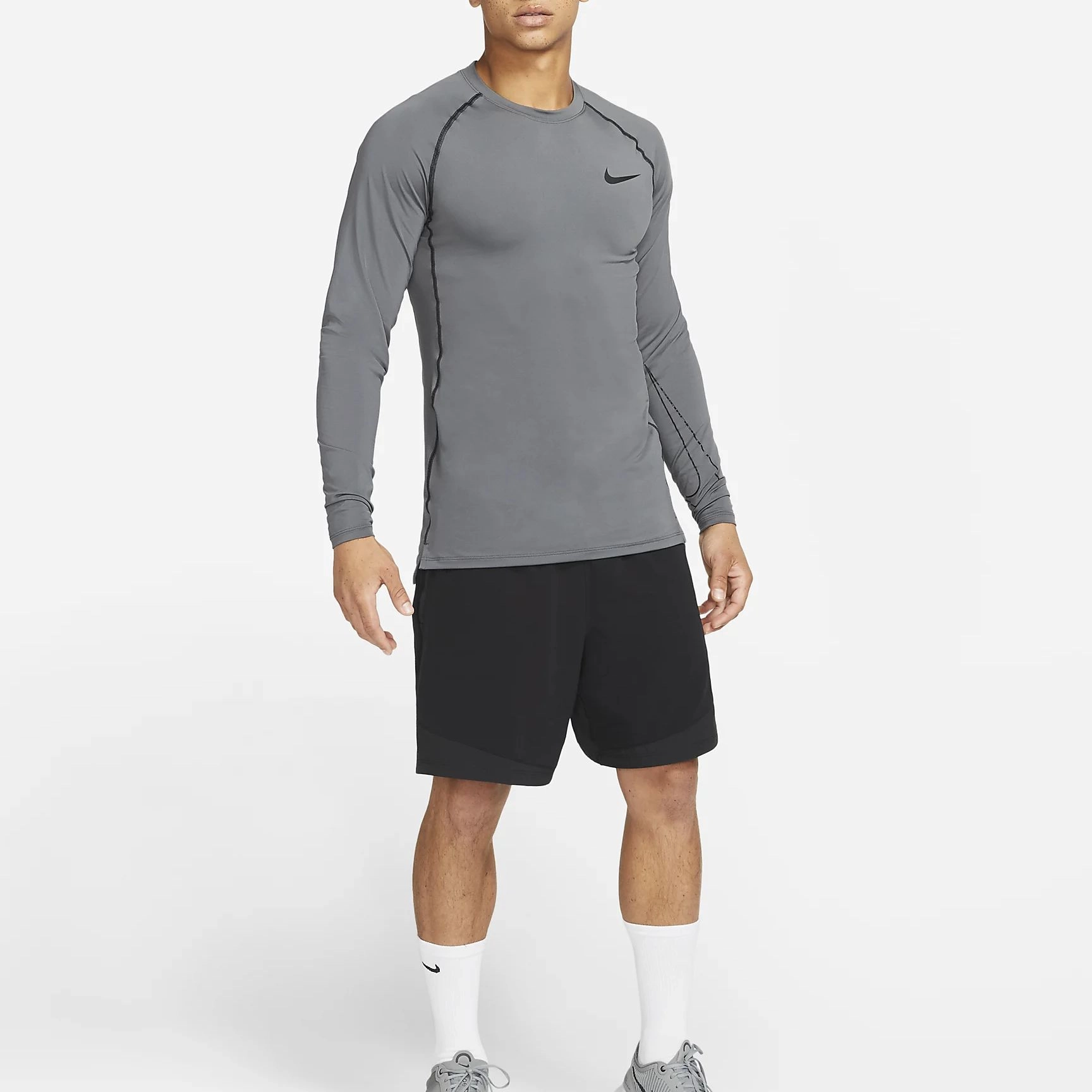 Nike Pro Dri-FIT LogoT