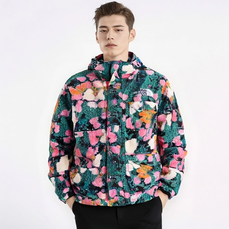 Supreme x x THE NORTH FACE Logo