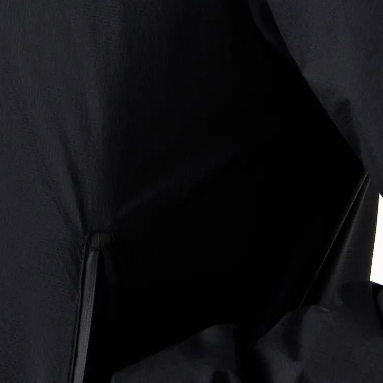 EMPORIO ARMANI EA7 Logo