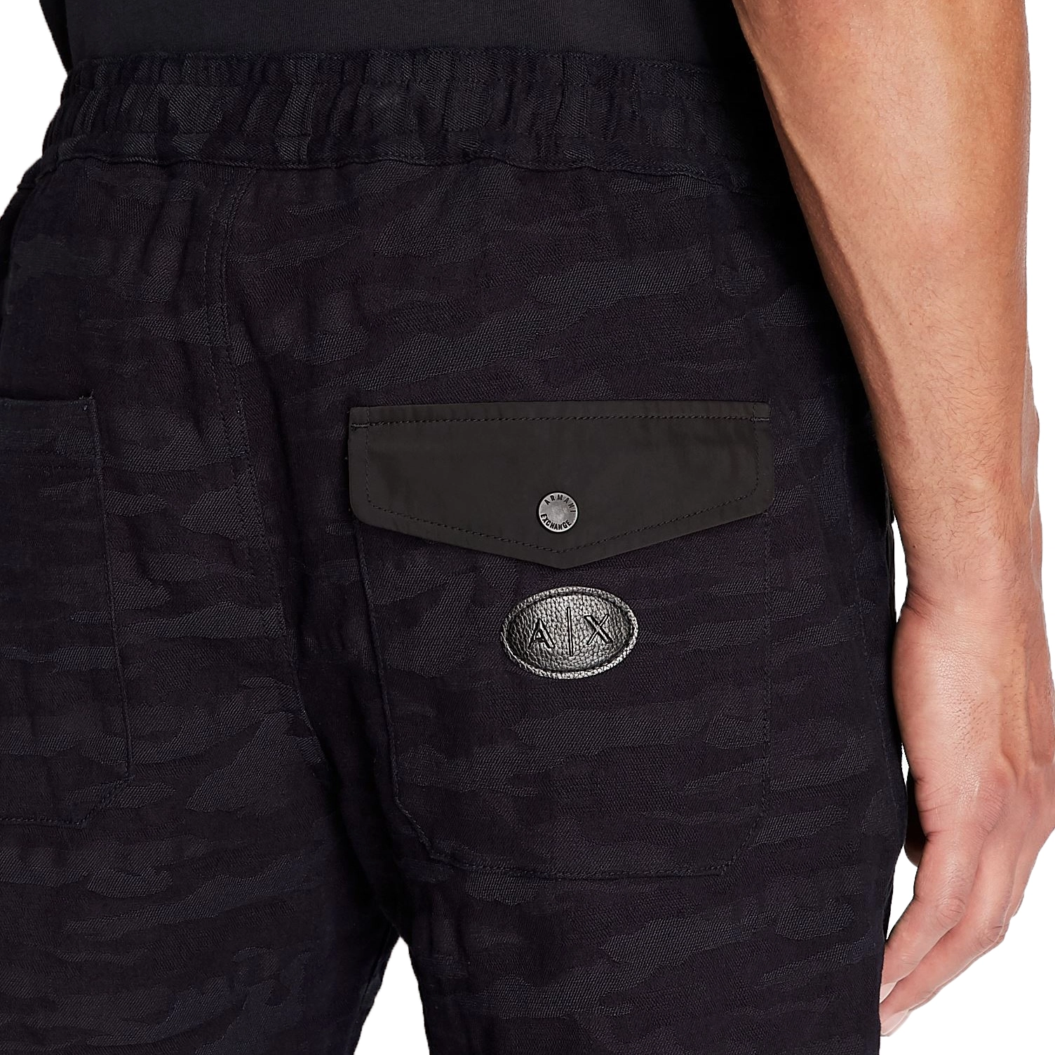 ARMANI EXCHANGE SS22