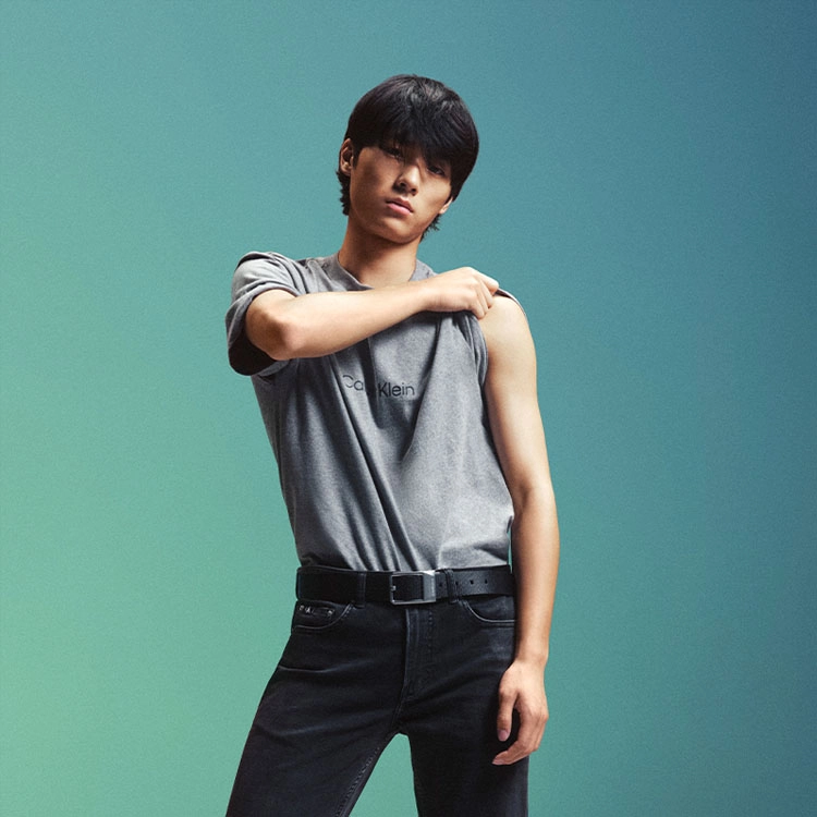 CKCalvin Klein T