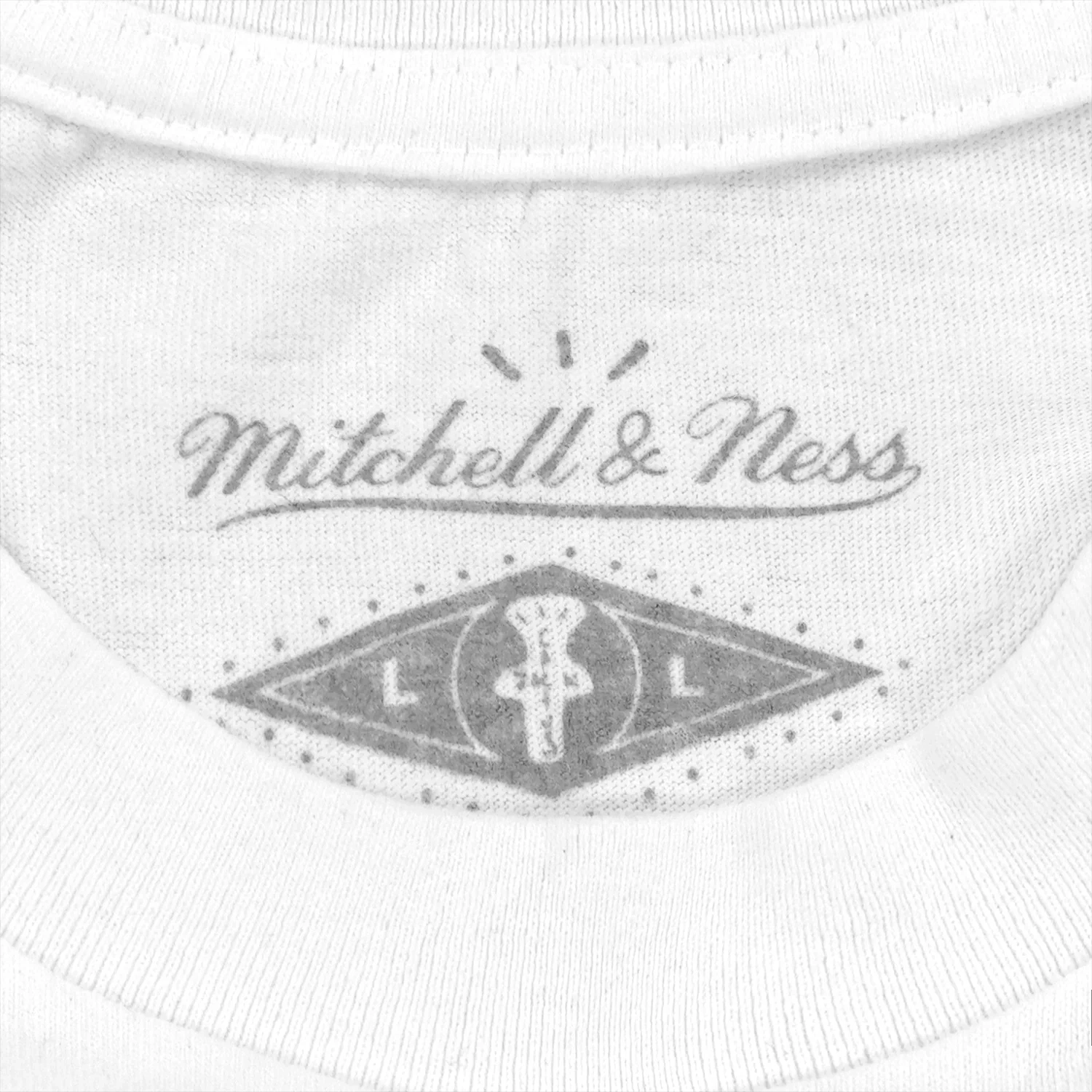 Travis Scott x Mitchell Ness SS24 UNIVERSITY OF KENTUCKY logoT