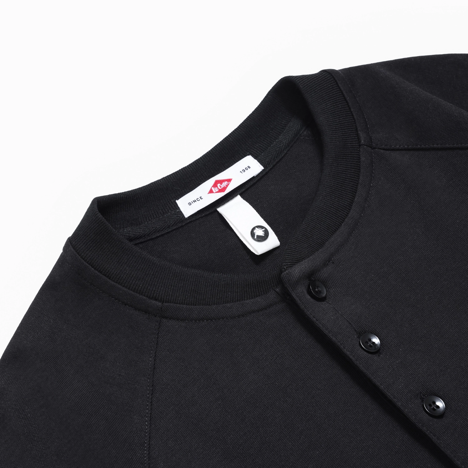 Lee Cooper T