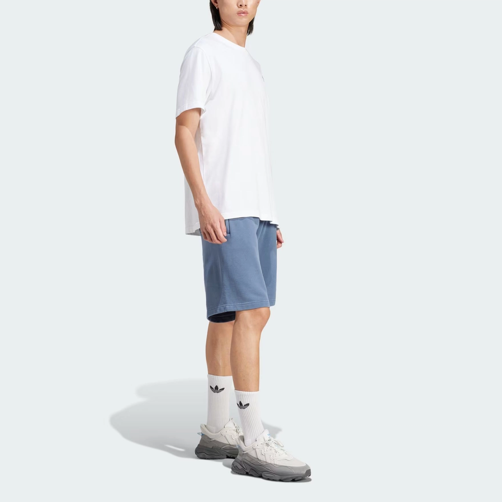 adidas originals Adicolor Outline Trefoil Shorts Logo