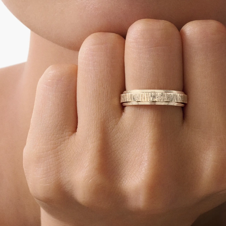 PIAGET Possession