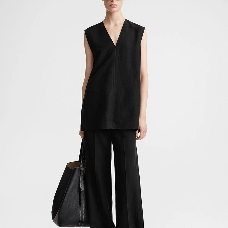 TOTEME SS24 V