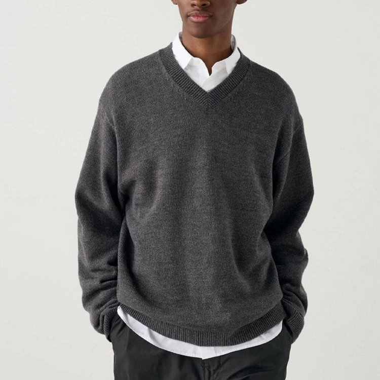 UNIQLO x Clare Waight Keller C FW24 V