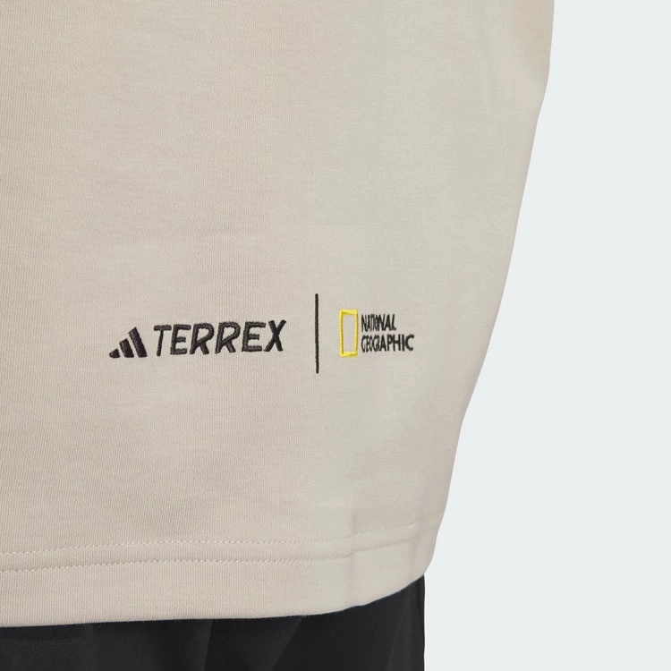 adidas x NATIONAL GEOGRAPHIC Crew Sweatshirt