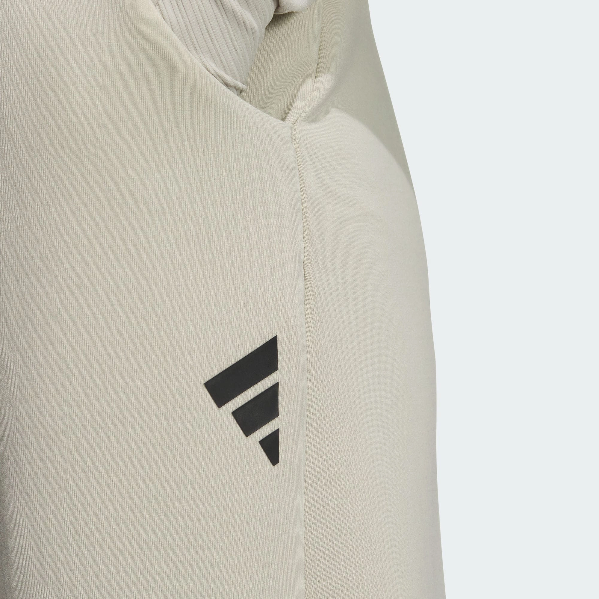 adidas FW24 FUTURE STYLE PRE WOVEN Logo