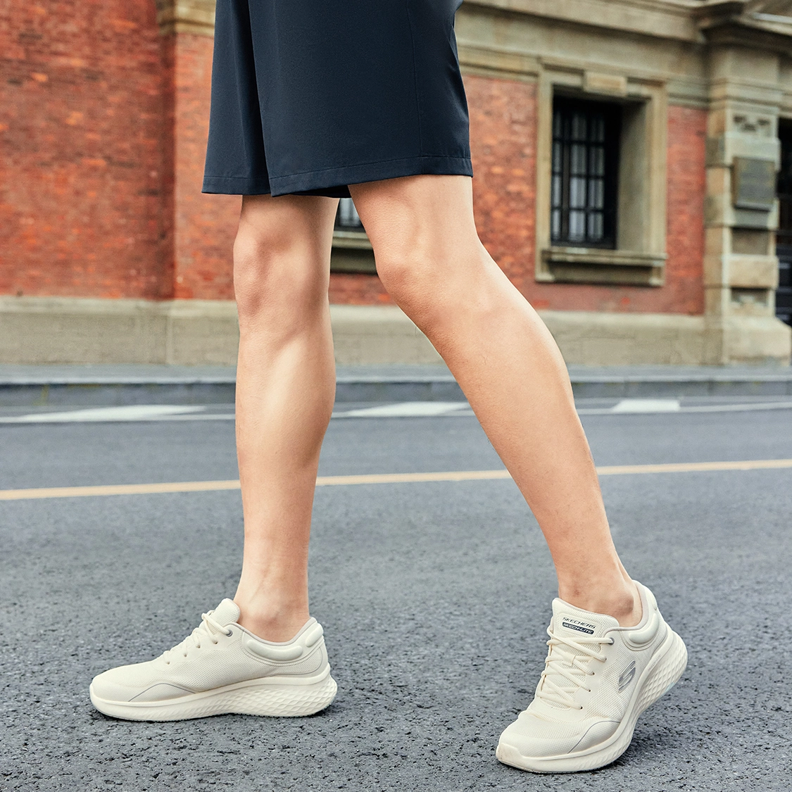 Skechers