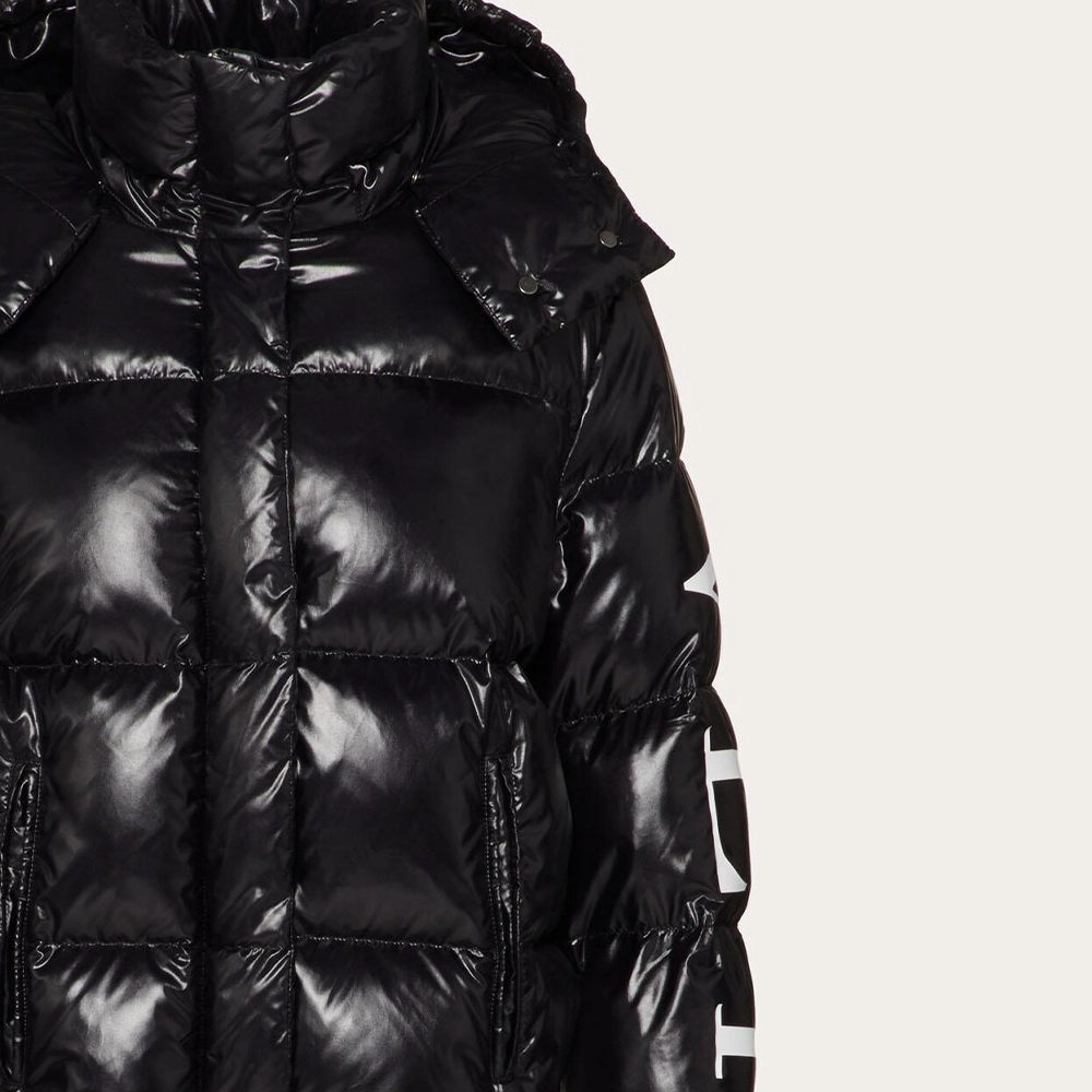 Valentino VLTN Lakk