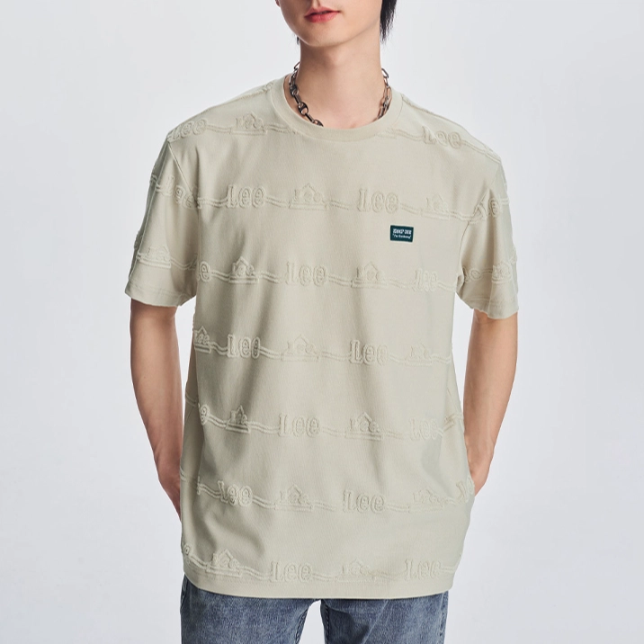 Lee T