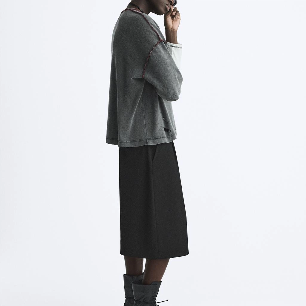 ZARA T