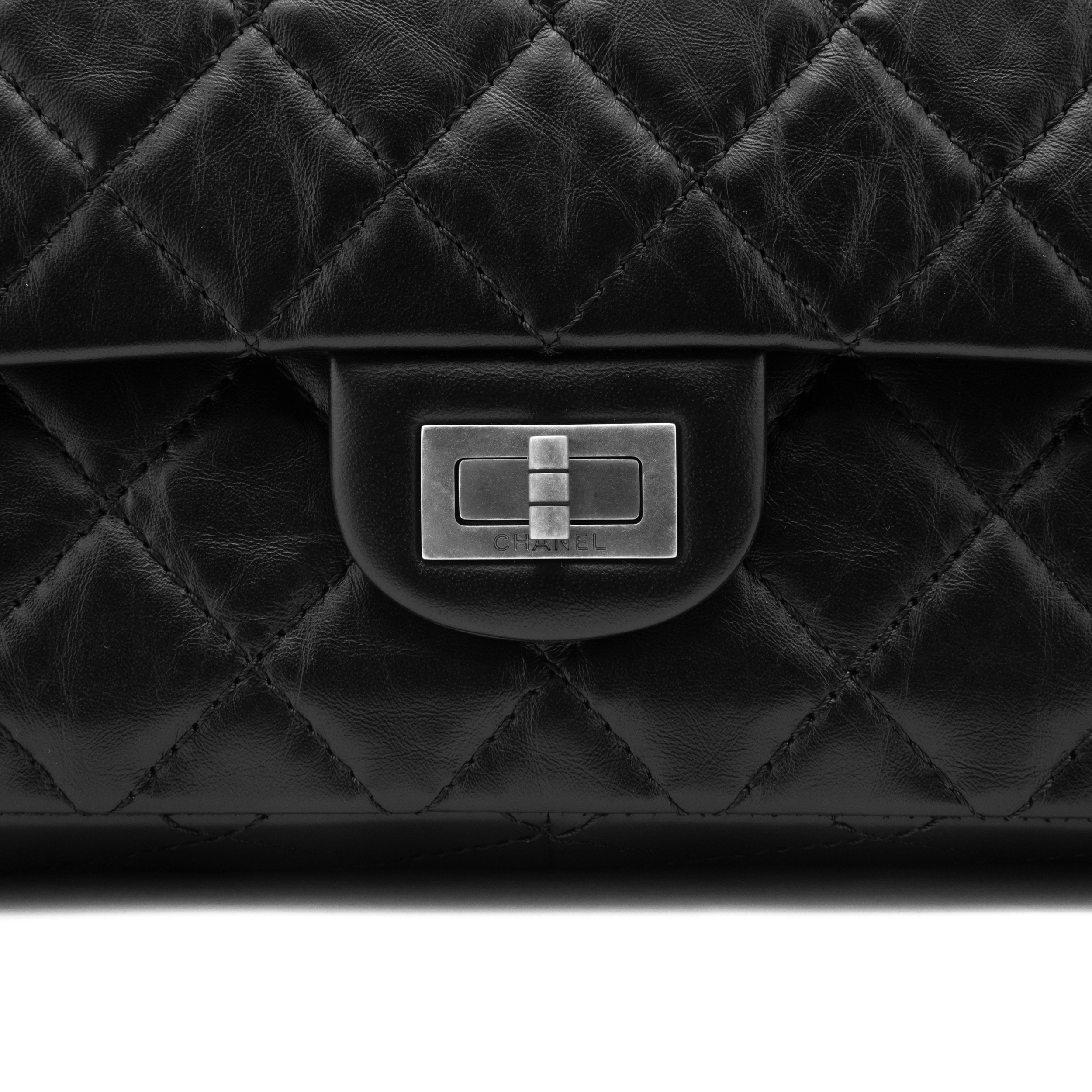 CHANEL 2.55