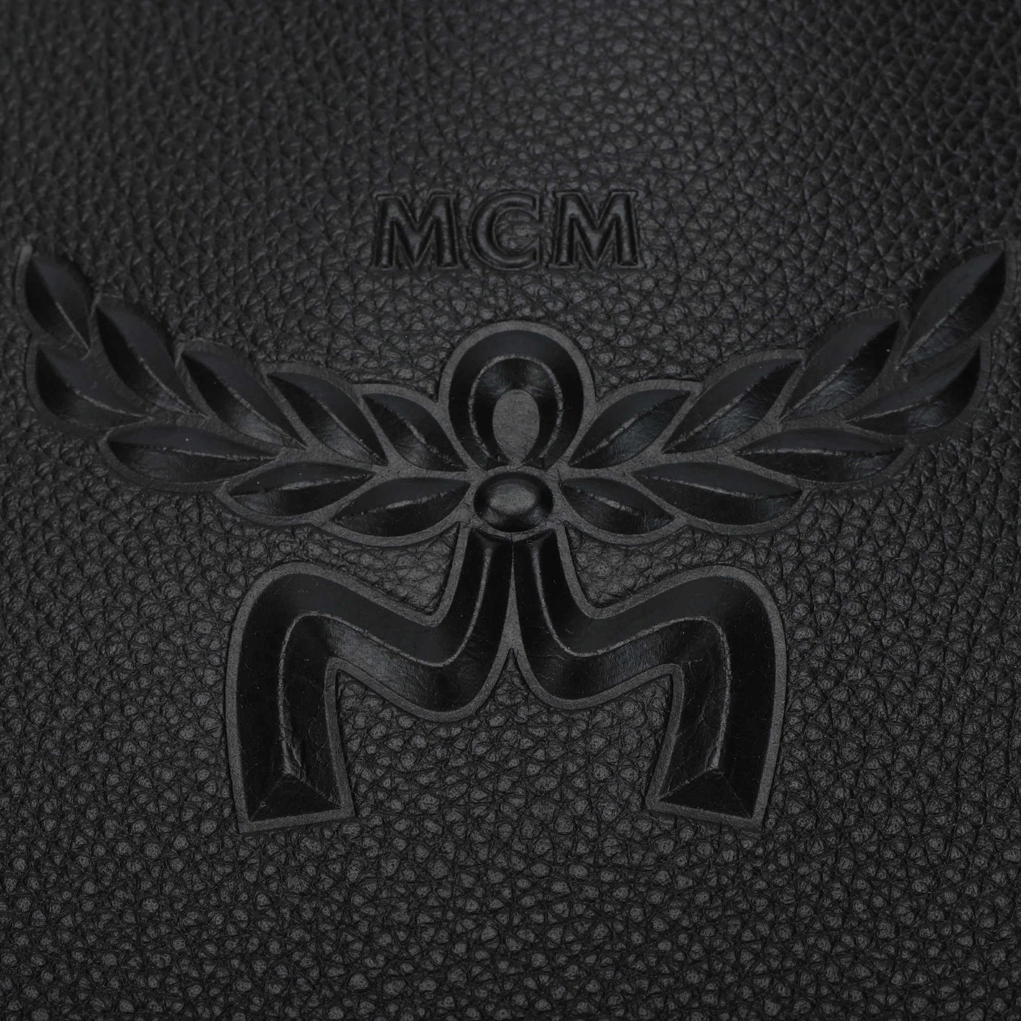 MCM LOGO HOBO