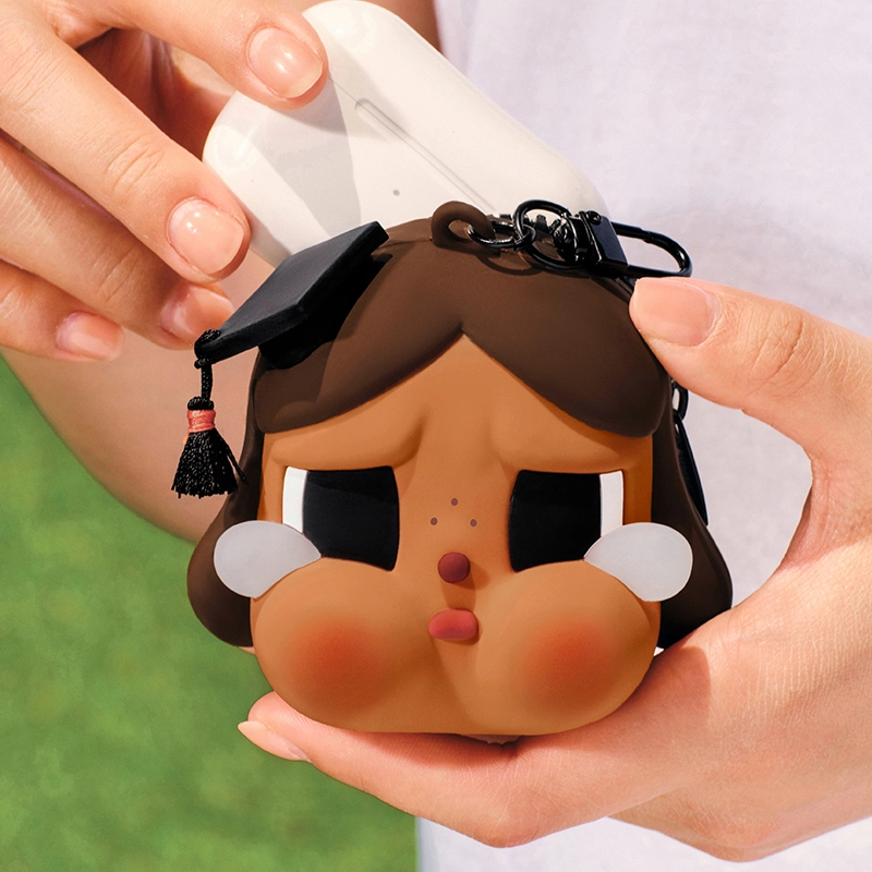 POP MART CRYBABY