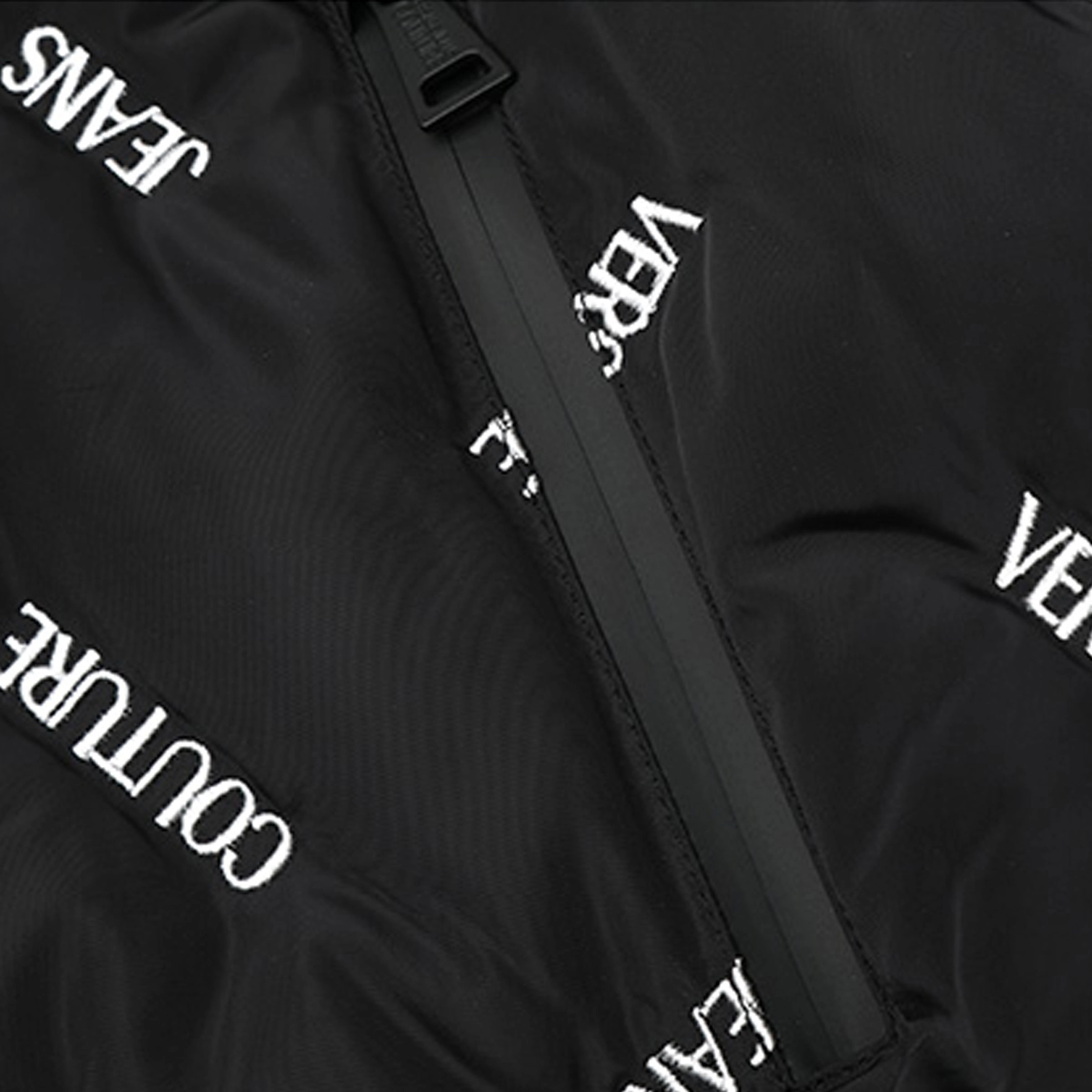 VERSACE JEANS COUTURE FW24 Logo