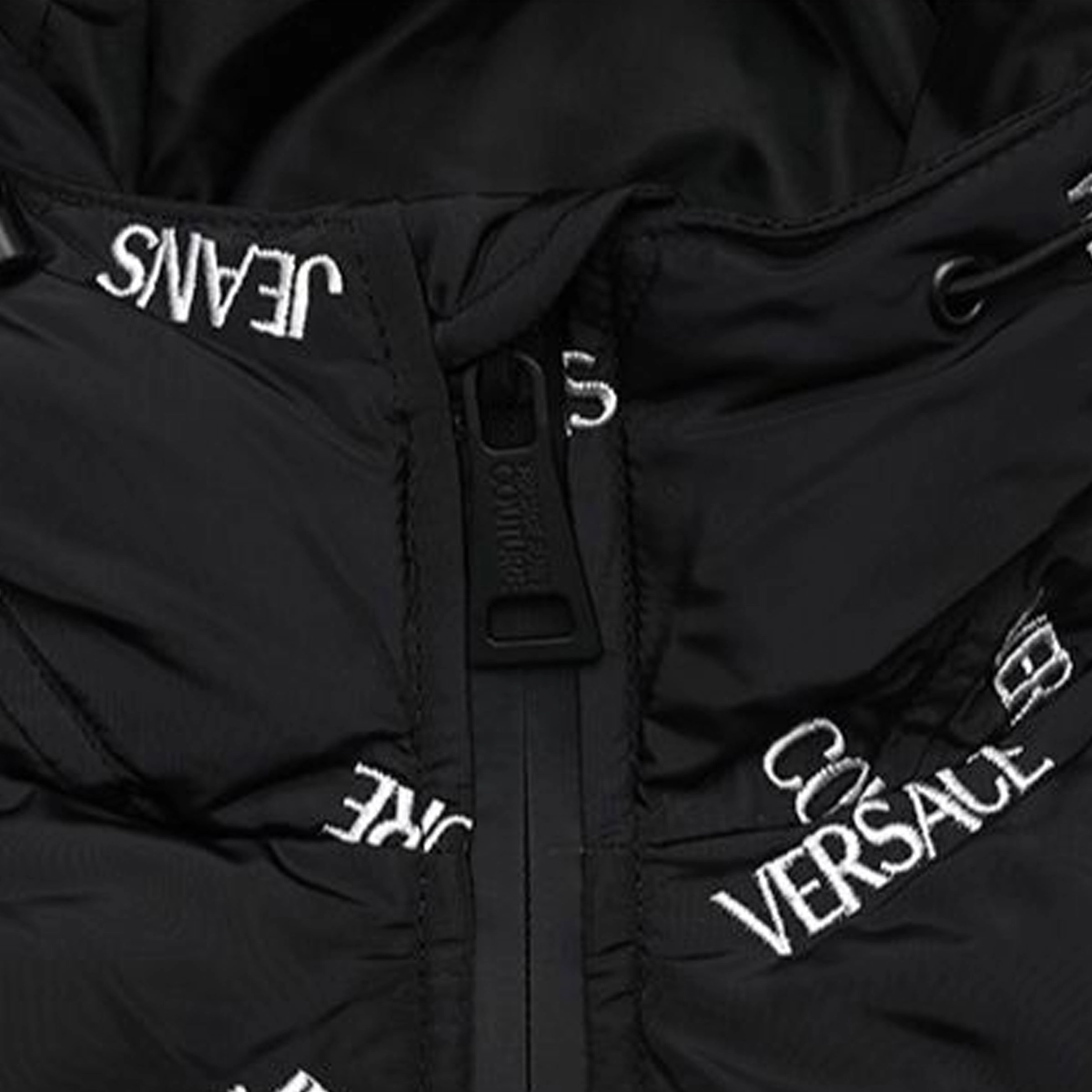 VERSACE JEANS COUTURE FW24 Logo