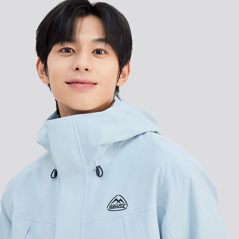 Skechers