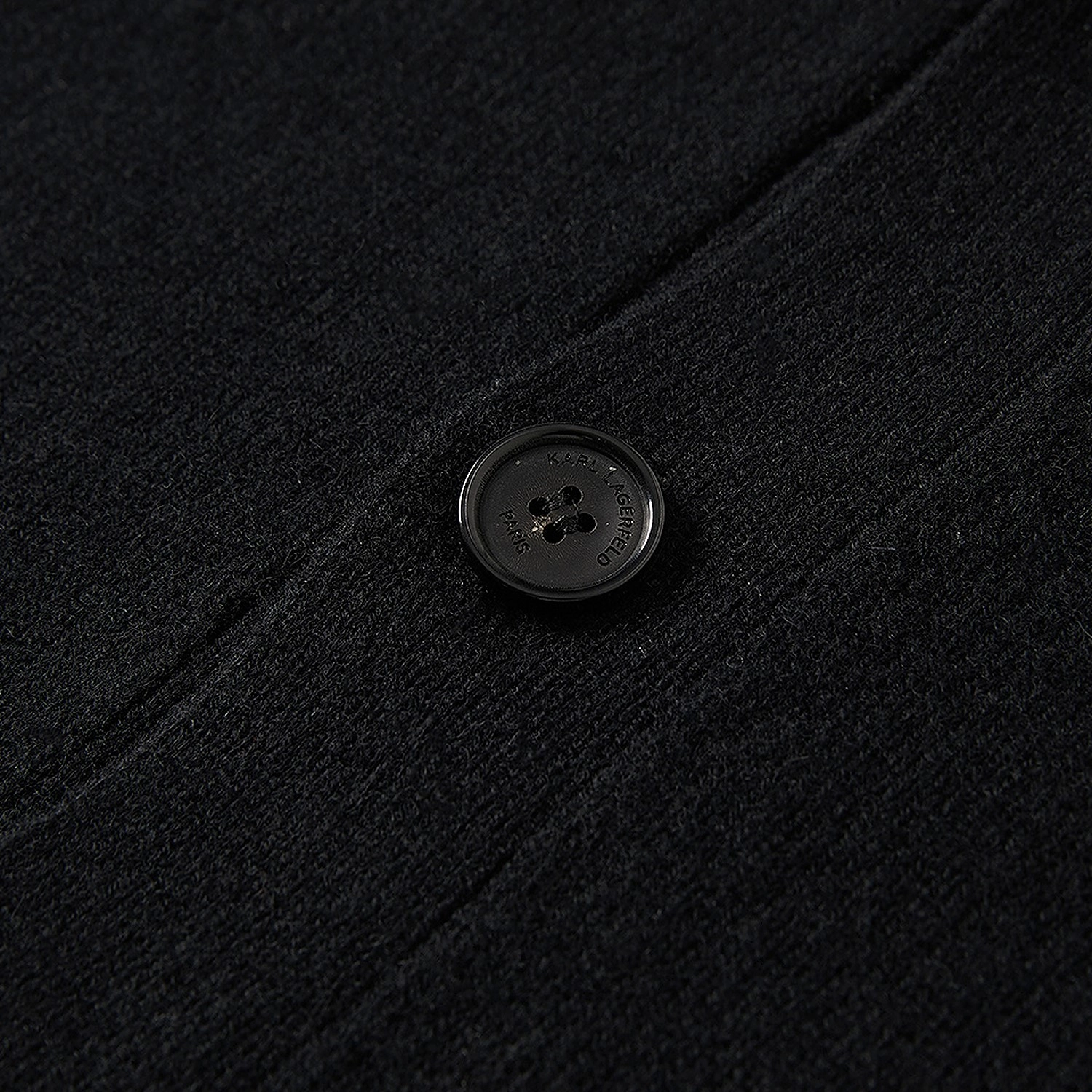 KARL LAGERFELD FW25 V