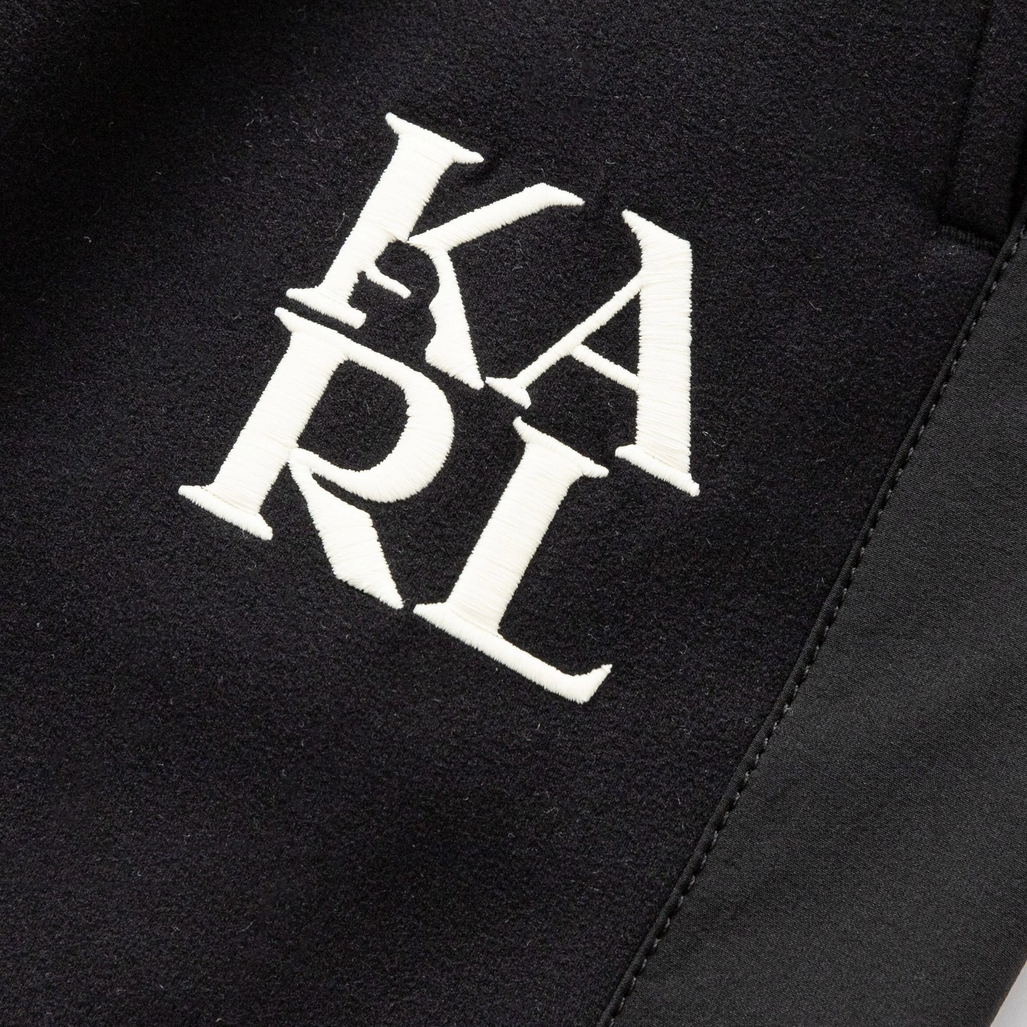KARL LAGERFELD FW25 Logo