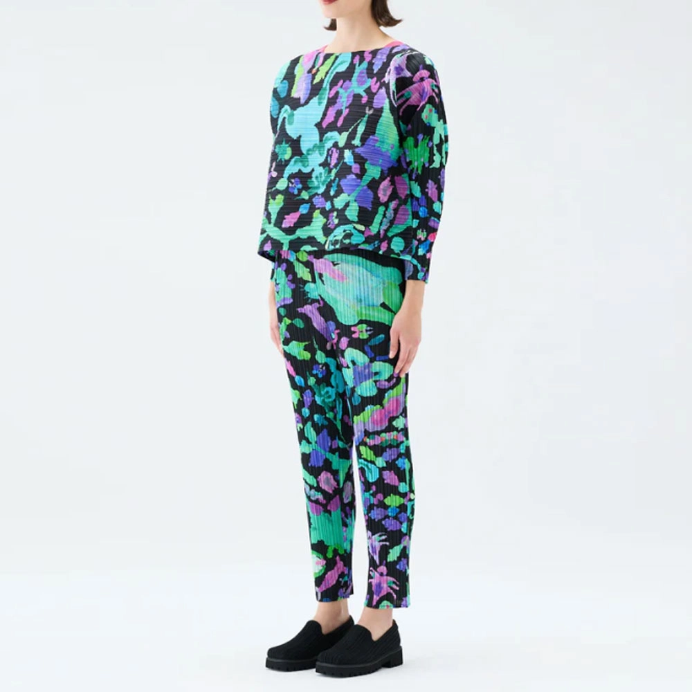 PLEATS PLEASE ISSEY MIYAKE T