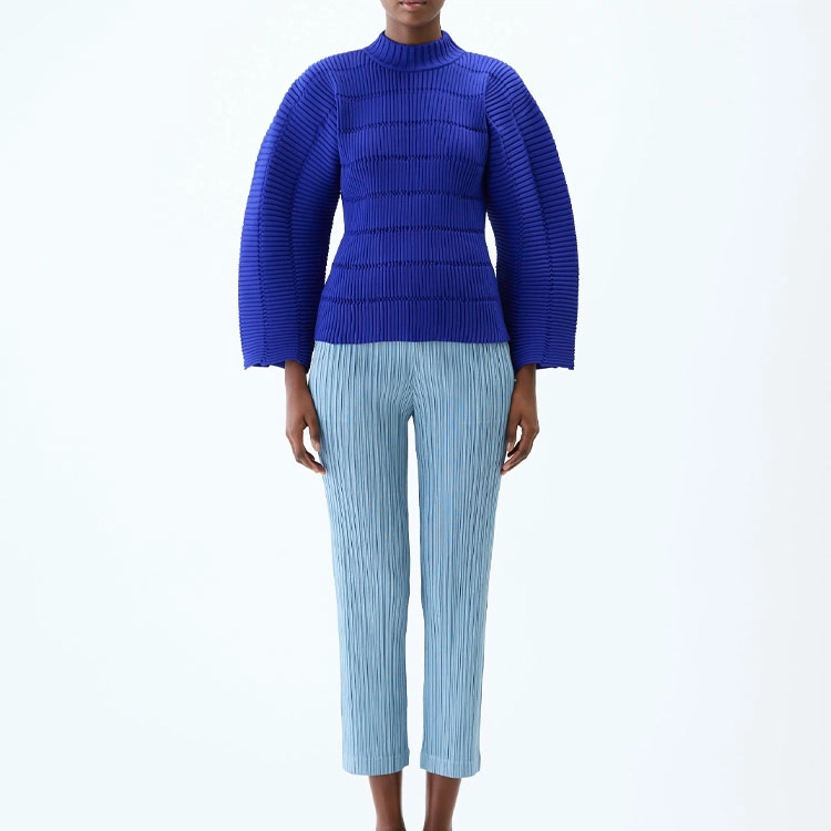 PLEATS PLEASE ISSEY MIYAKE