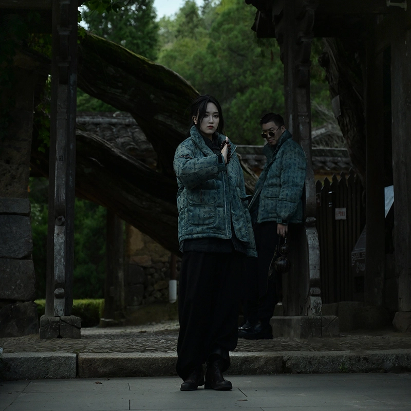 三省六部 户部九万字三千界满花中国风书法盘扣羽绒服 男女同款
