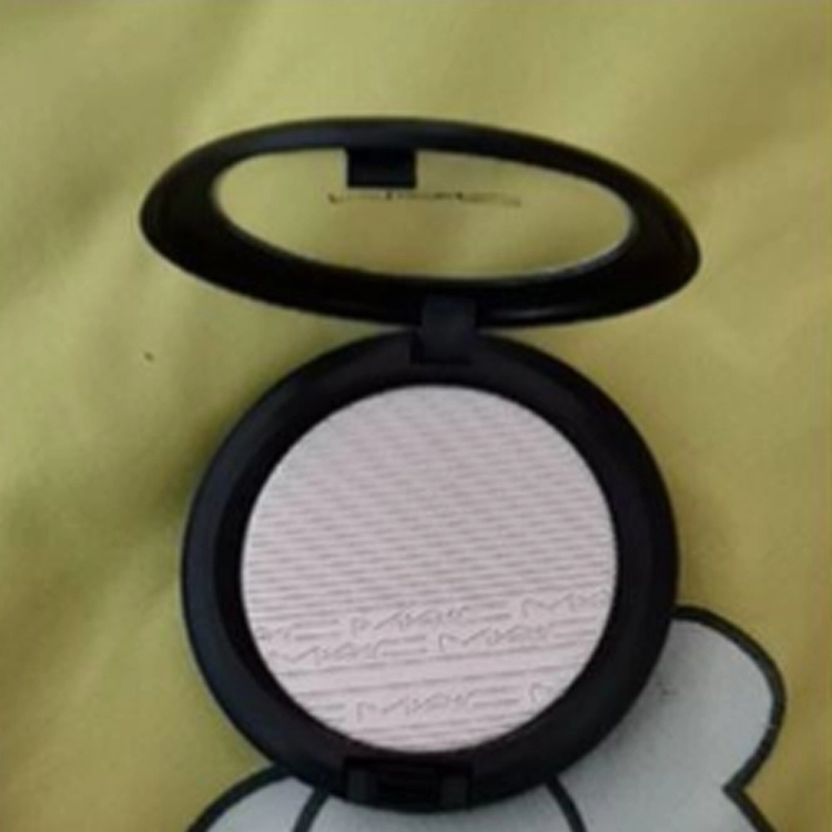 MAC DOUBLE GLEAMSHOW GOLD 9g