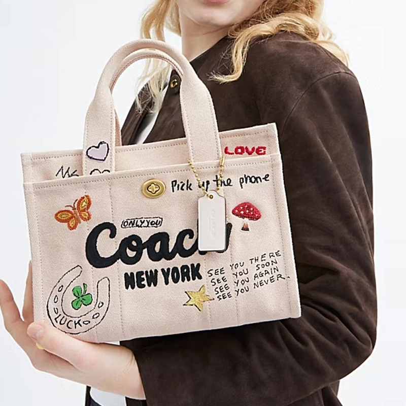 COACH CARGO 26 Tote