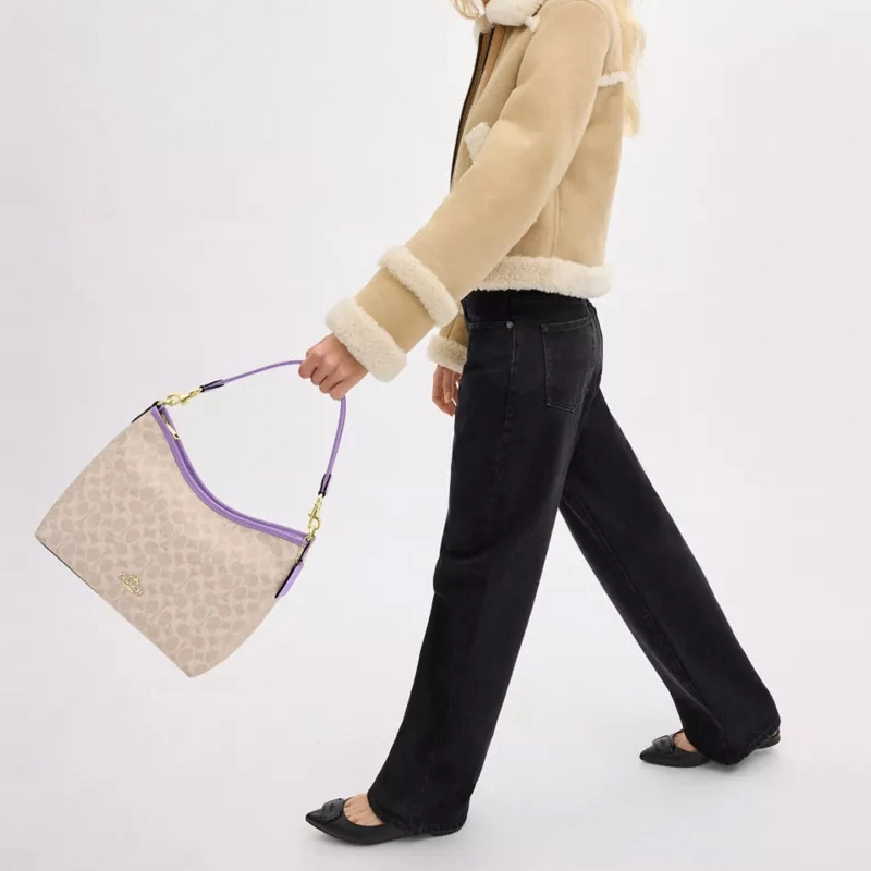 COACH LAUREL 31